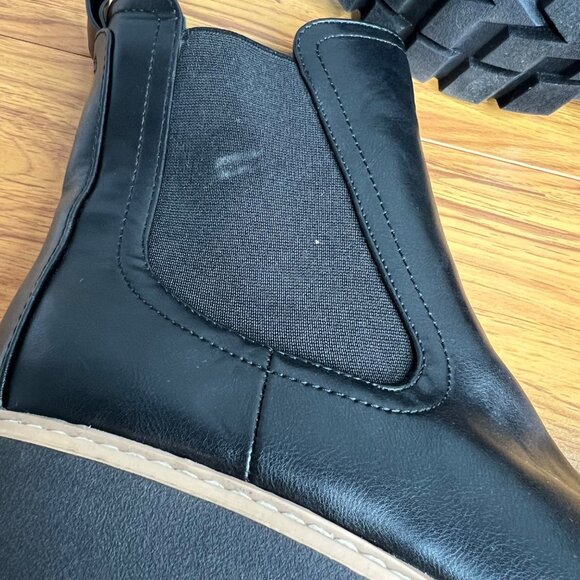 Dolce Vida Tobias Chelsea Boot Womens Size 10 Chunky Lug Sole Pull On Black NEW - Picture 7 of 8
